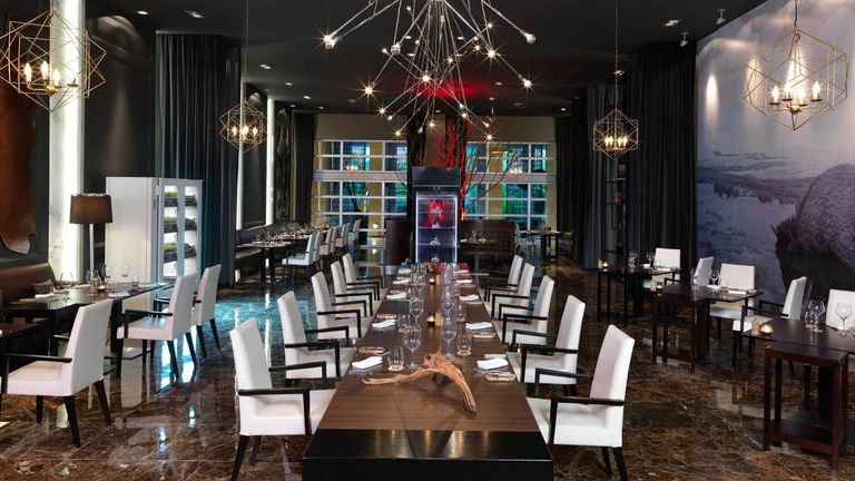 ParadisusLaPerla_SteakCave